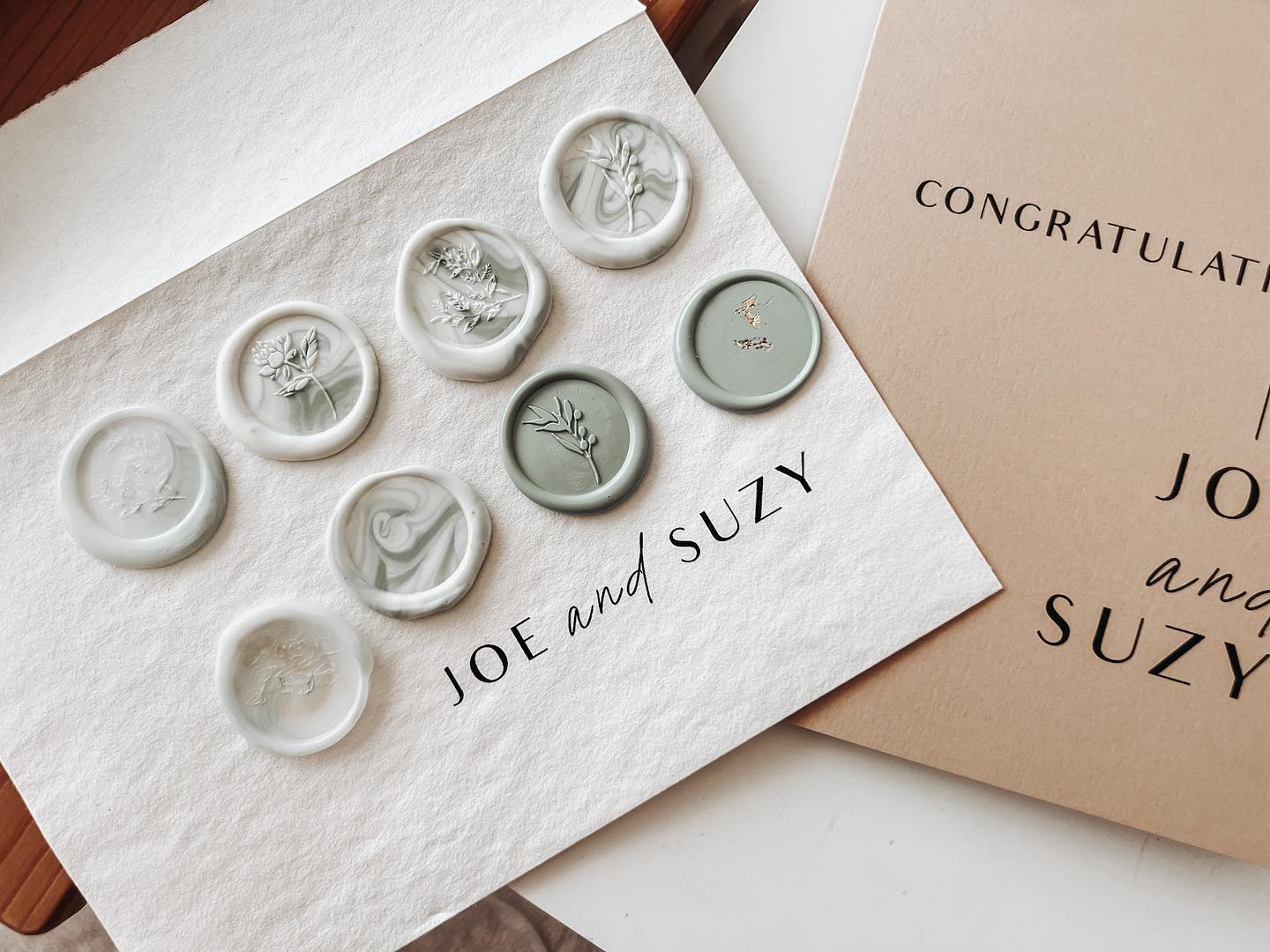 The pretty wax seal options to match with this modern & minimal card set; which one would you choose?🫠
.
.
.